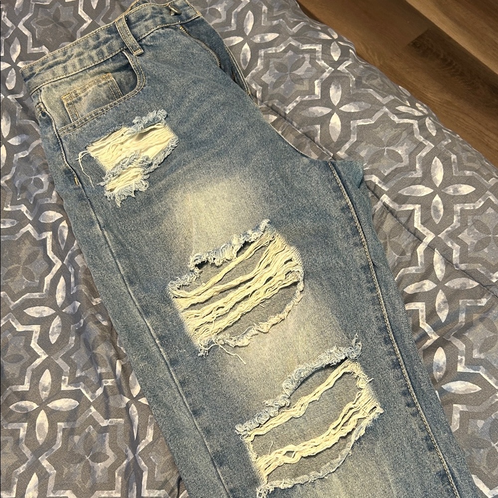 SHEIN Light Blue Distressed Boyfriend Jeans